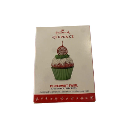 2016 Peppermint Swirl Hallmark Ornament (Christmas Cupcakes) QX9114 Image2