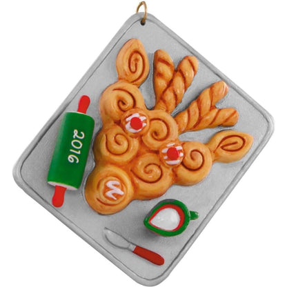 2016 Season's Treatings Hallmark Ornament (Season's Treatings) QX9151