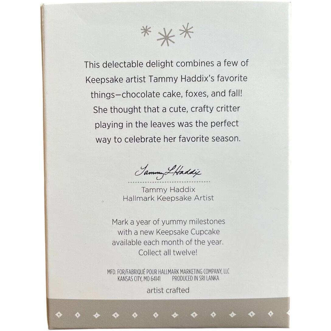 2016 Sly and Sweet Hallmark Ornament (Keepsake Cupcake) QHA1037