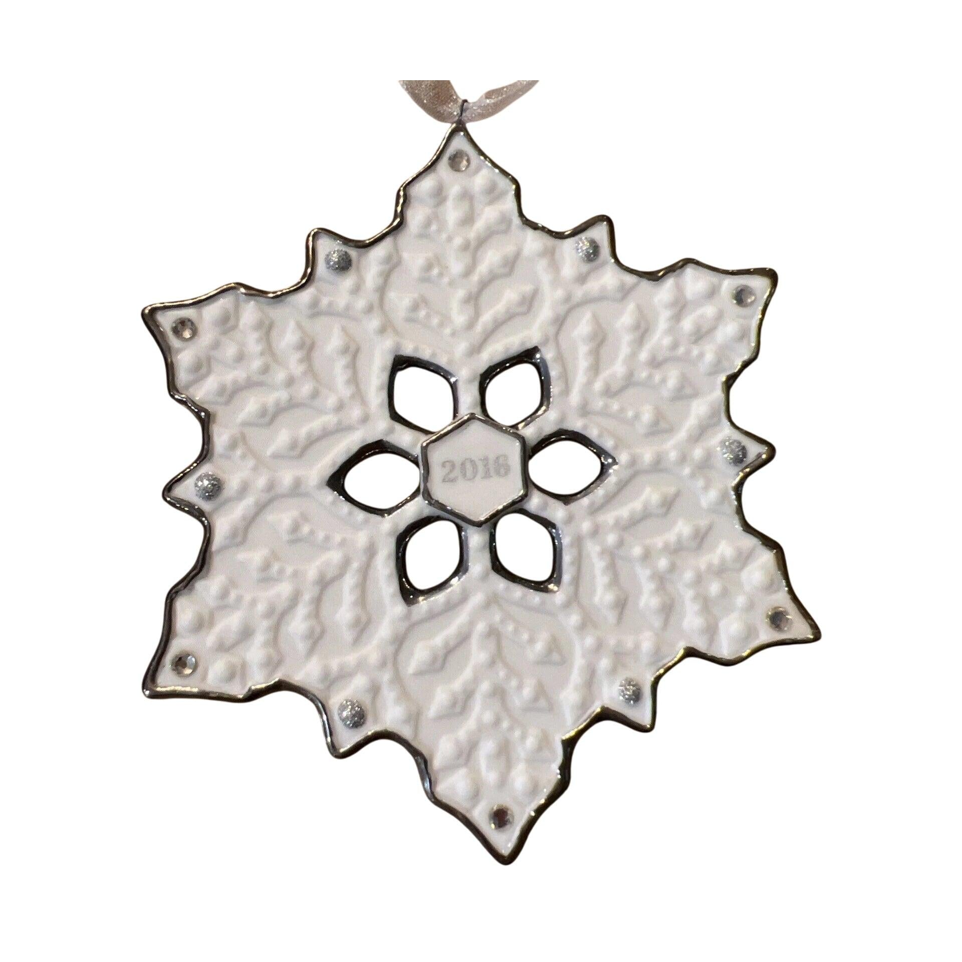 2016 Snowflake Hallmark Ornament (Snowflake) QGO1491 Image4