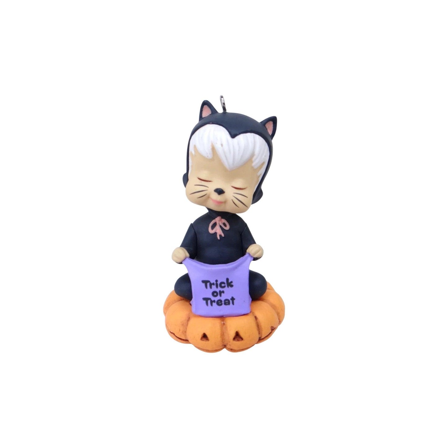 2016 Sweet Trick-Or-Treater Hallmark Ornament (Halloween) QXI3554 Image1