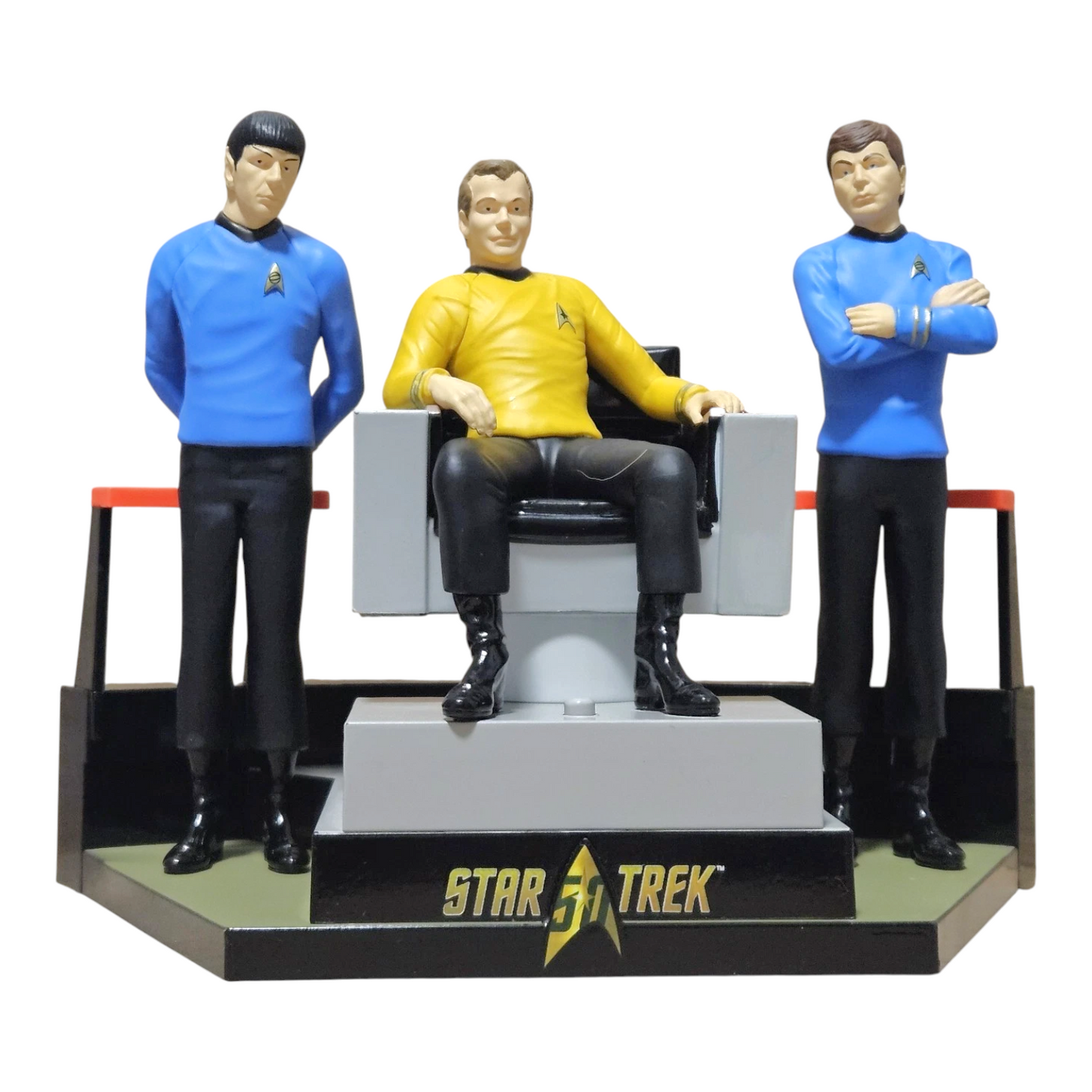 2016 To Boldly Go Hallmark Ornament (Star Trek) QXI3441 Image1