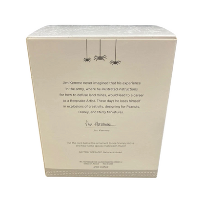 2016 Trick or Treat? Hallmark Ornament (Peanuts) QFO5224