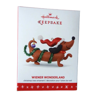 2016 Wiener Wonderland Hallmark Ornament (Animal) QGO1044