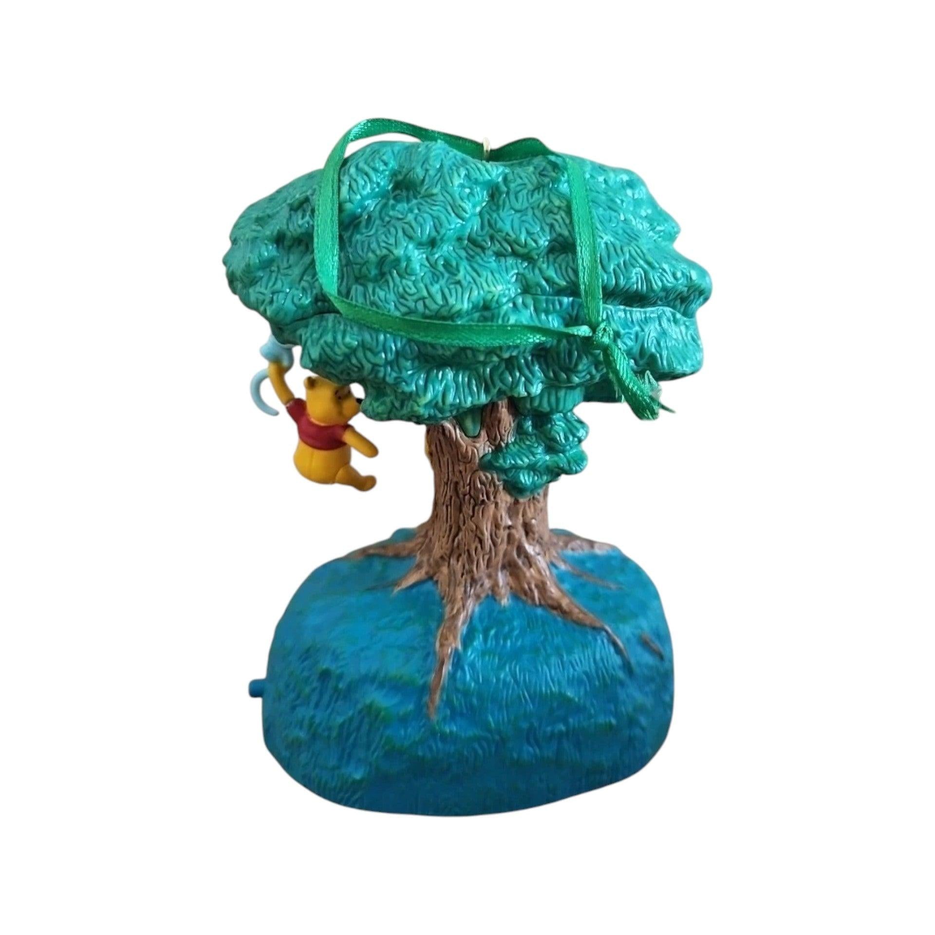 2016Disney Winnie the Pooh and The Honey Tree Hallmark Ornament (Winnie the Pooh) QXD6041 Image4