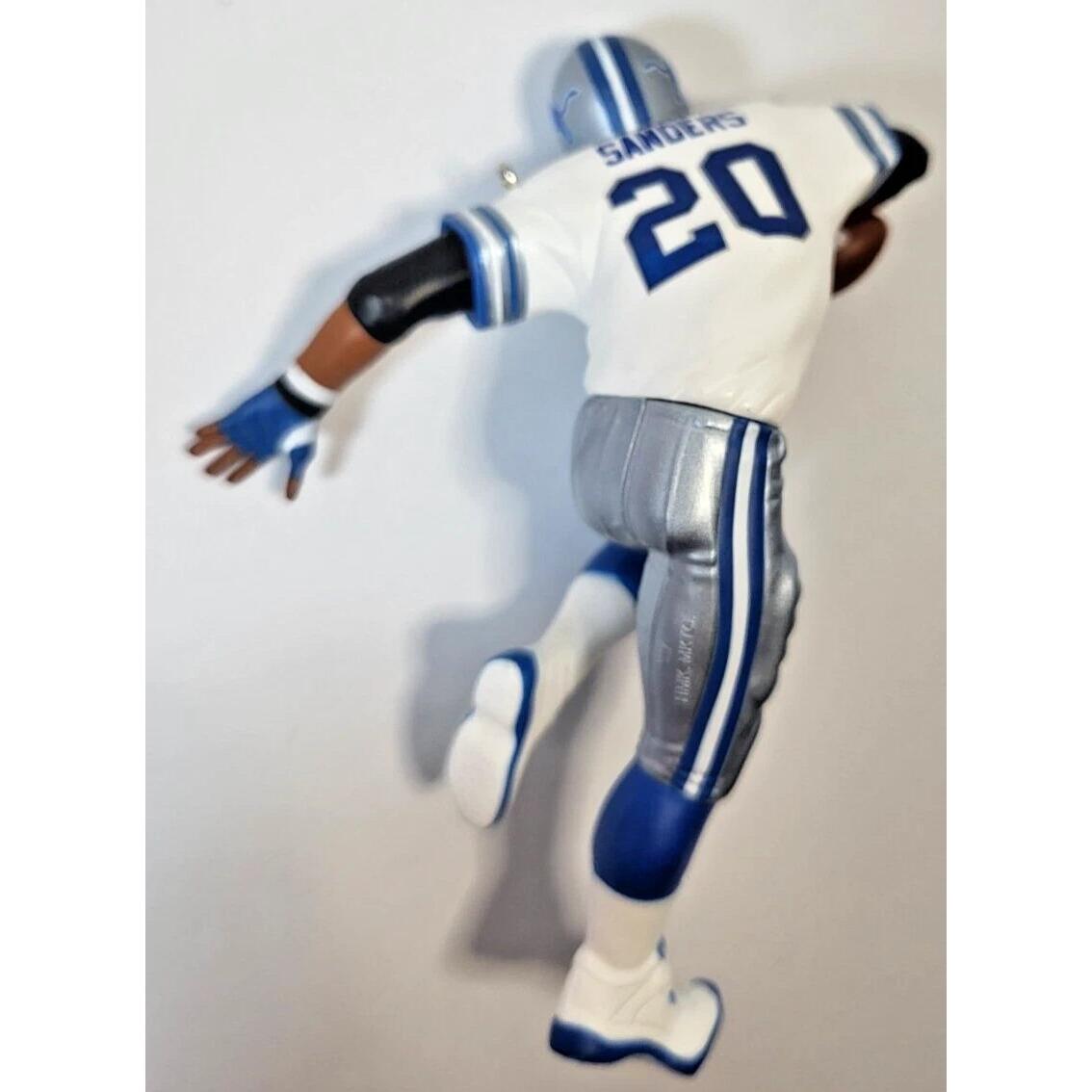2017 Barry Sanders Hallmark Ornament (Footballl Legends) QXI3475