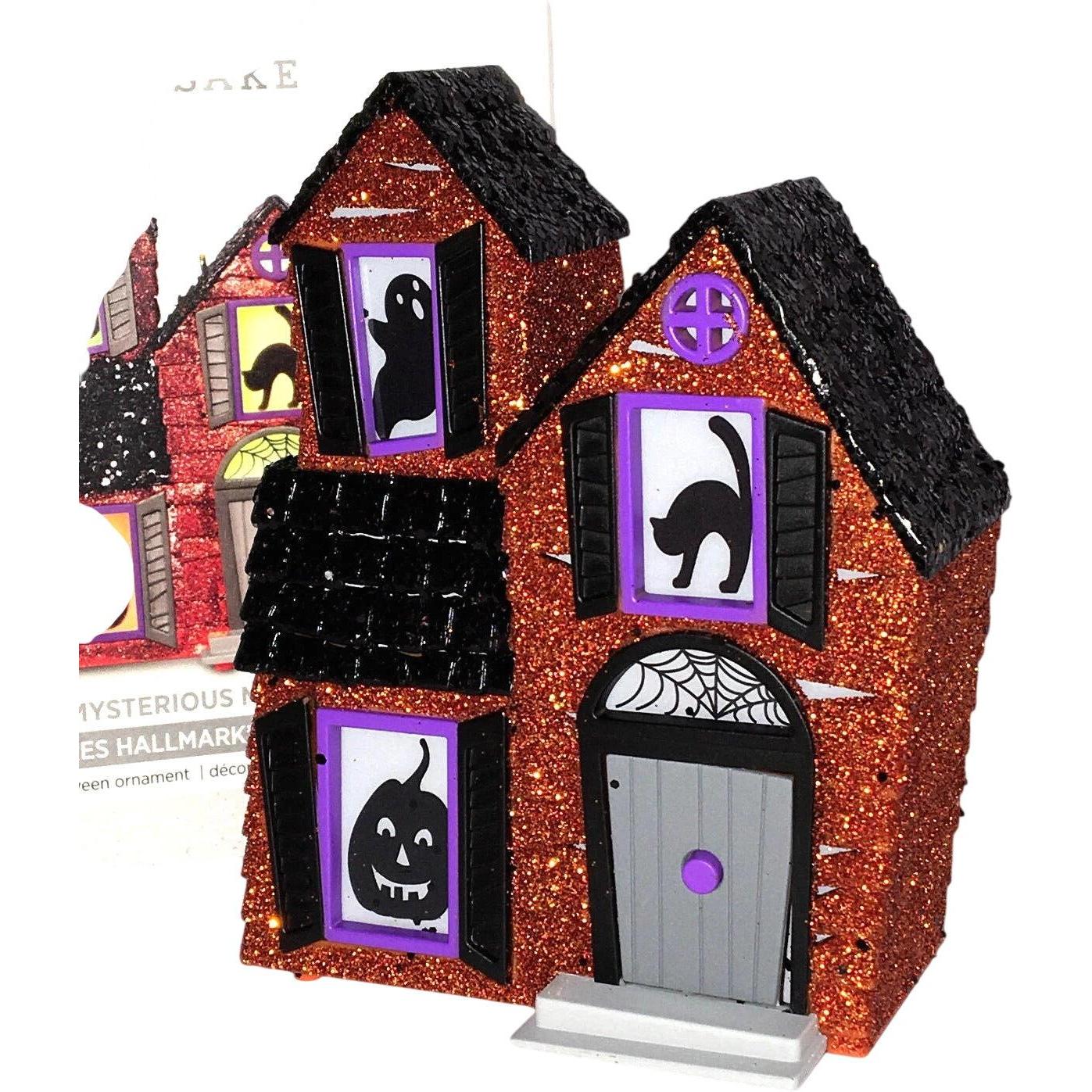 2017 Mysterious Manor Hallmark Ornament (Halloween) QFO5252