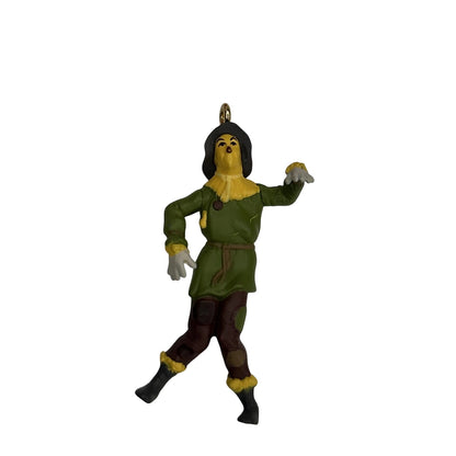 2017 Scarecrow Hallmark Ornament (The Wizard of Oz) QXE3185