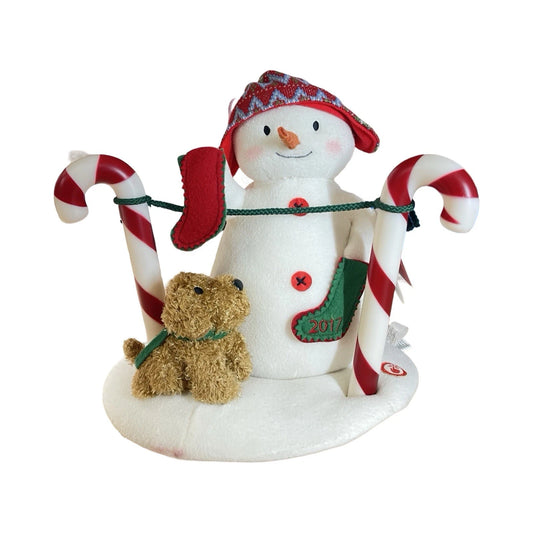 2017 Stockings Hung With Care Hallmark Ornament (Snowmen) QGO1885