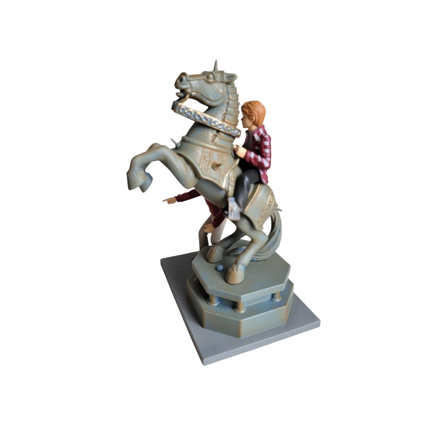 2017 A Dangerous Game Hallmark Ornament (Harry Potter) QXI2962