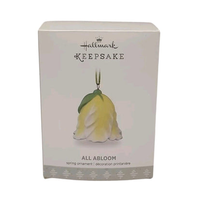 2017 All Abloom (Flowers) Hallmark Ornament QEO8204 Image2