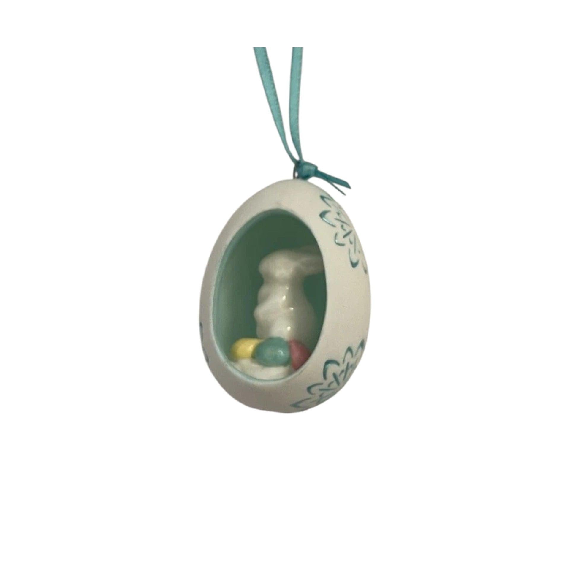2017 Bunny Discovery (Bunny) Hallmark Ornament QEO8202 Image3
