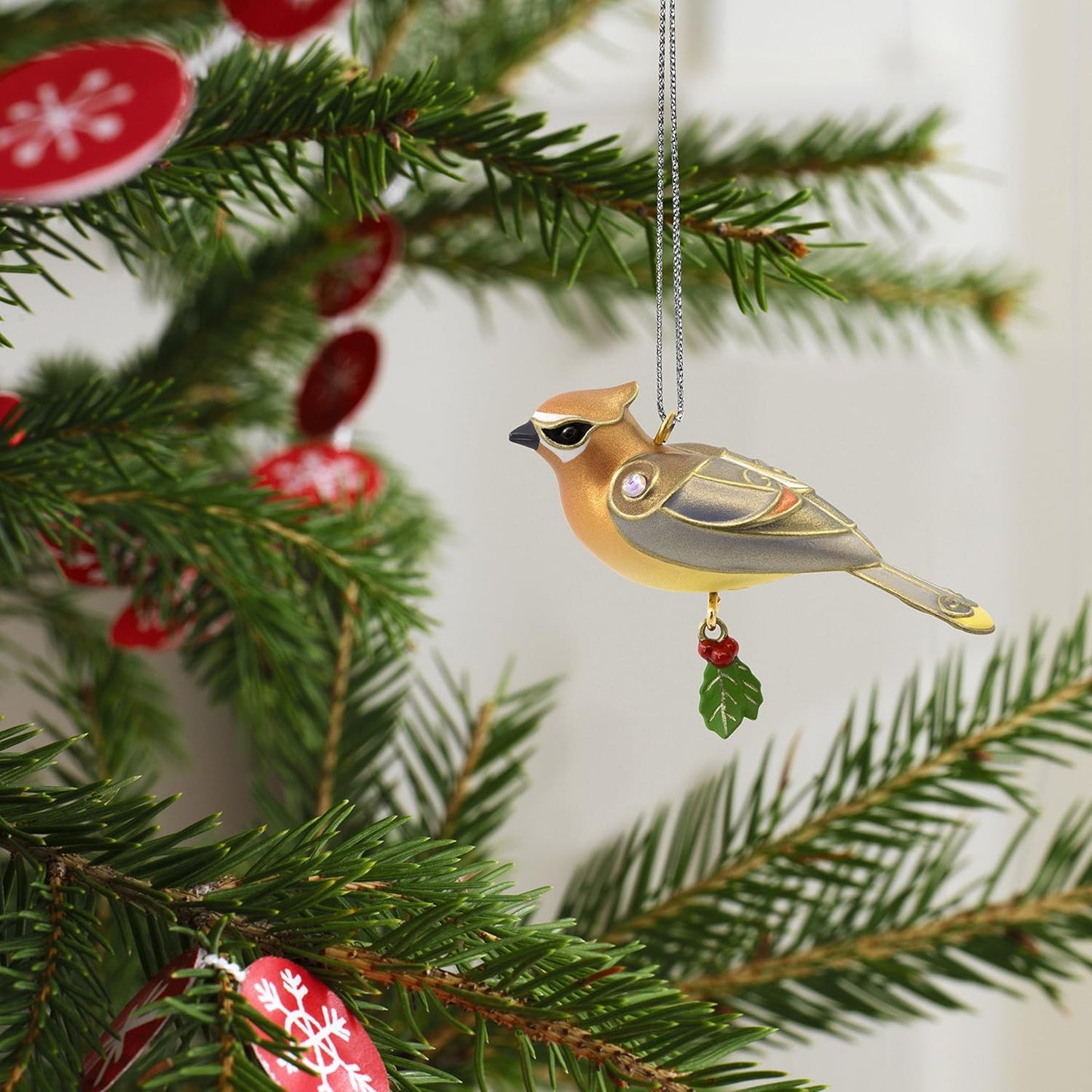 2017 Cedar Waxwing Hallmark Ornament (Beauty of Birds) QXM8532