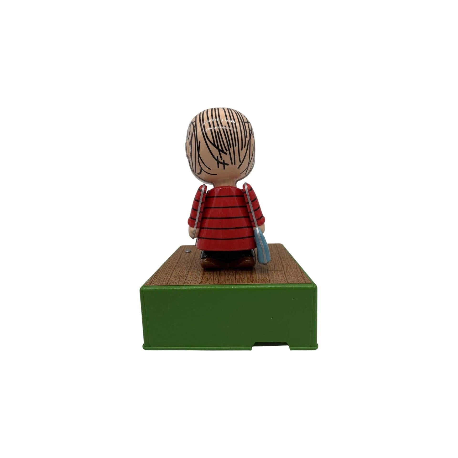 2017 Dance Party Linus (Peanuts) Hallmark Ornament XKT1804 Image3