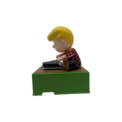 2017 Dance Party Schroeder (Peanuts) Hallmark Ornament XKT1802 Image4