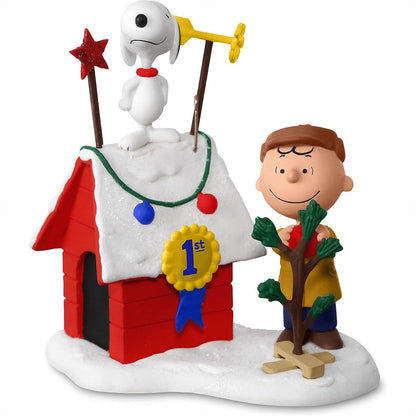 2017 Decked Out Doghouse Hallmark Ornament (Peanuts) QXI3282