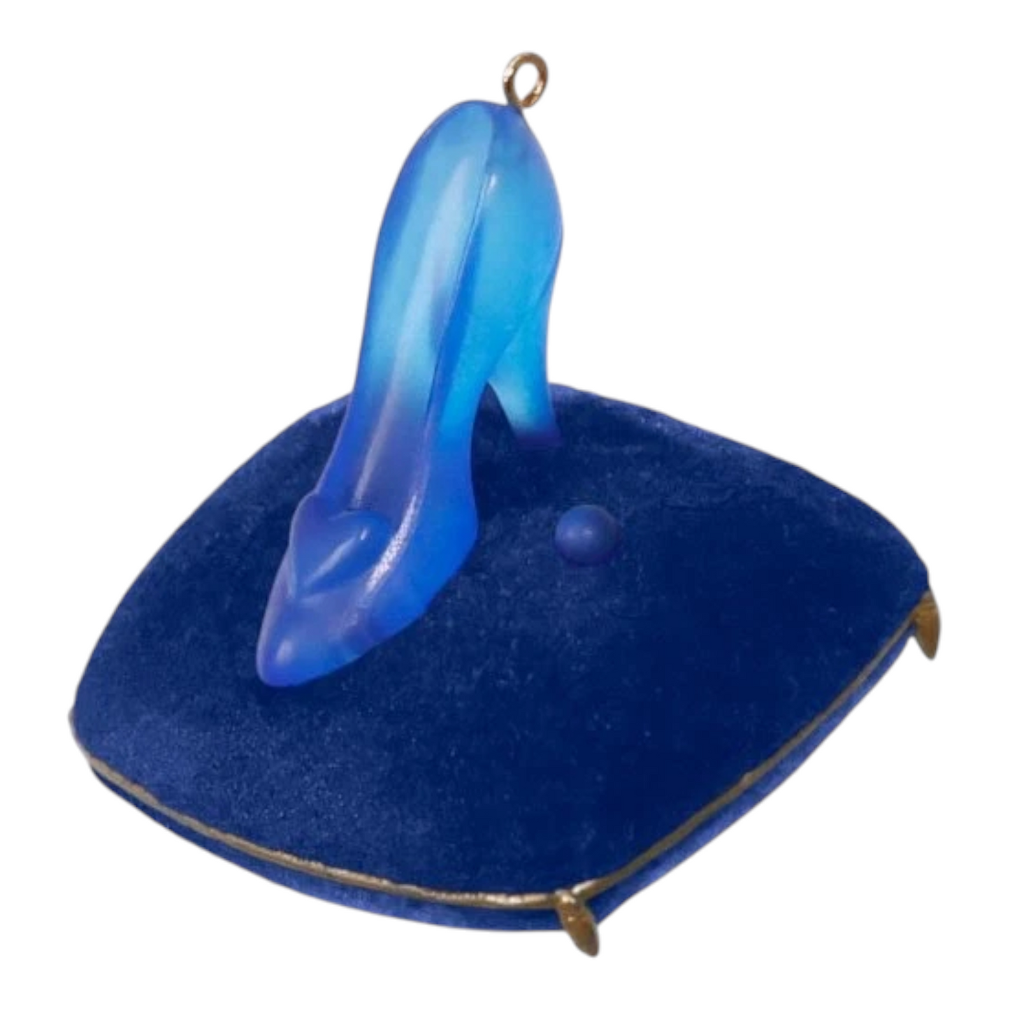 2017 Fit for a Princess Hallmark Ornament (Cinderella) QXM8105