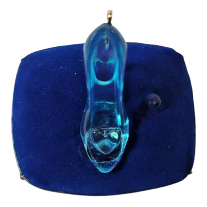 2017 Fit for a Princess Hallmark Ornament (Cinderella) QXM8105