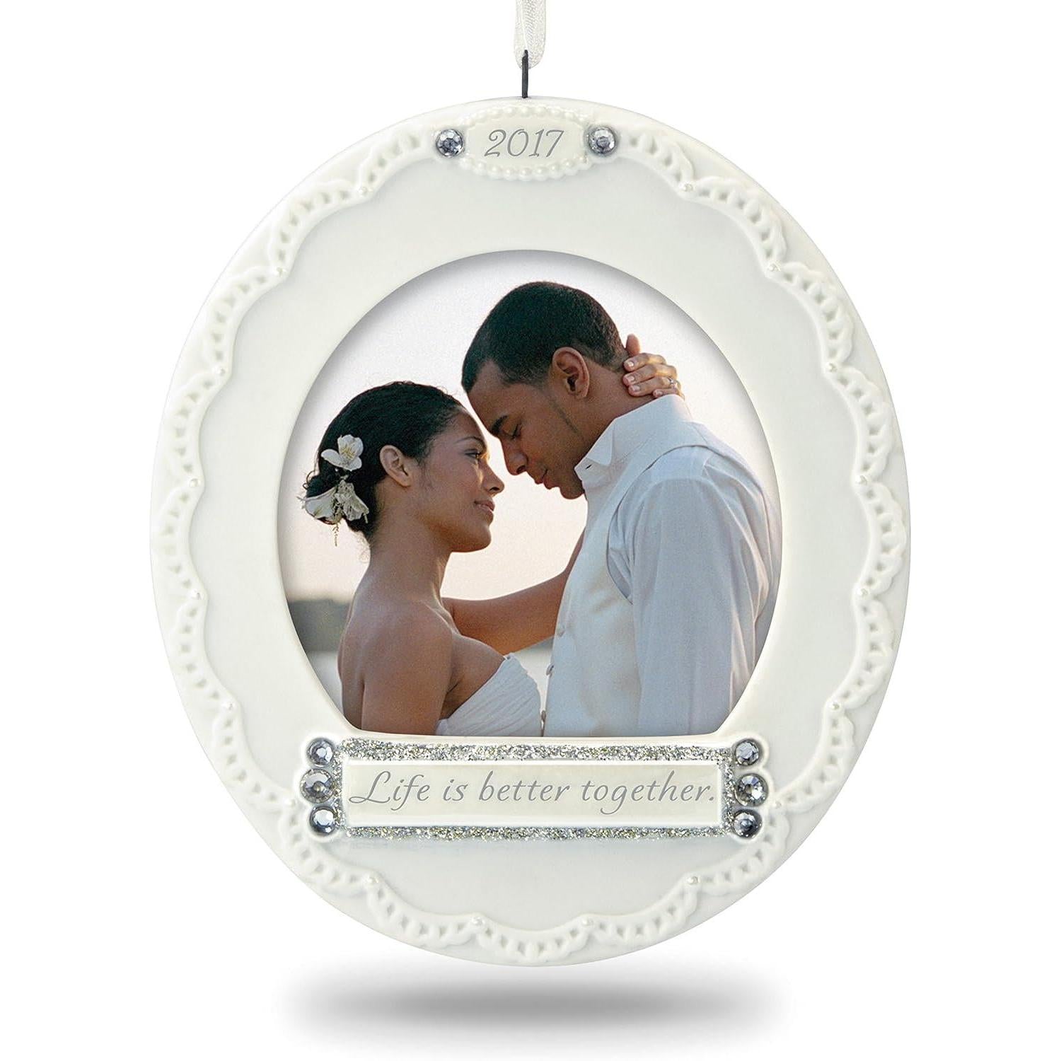 QHX1102 2017 Life is Better Together (Photo Holder) Image1