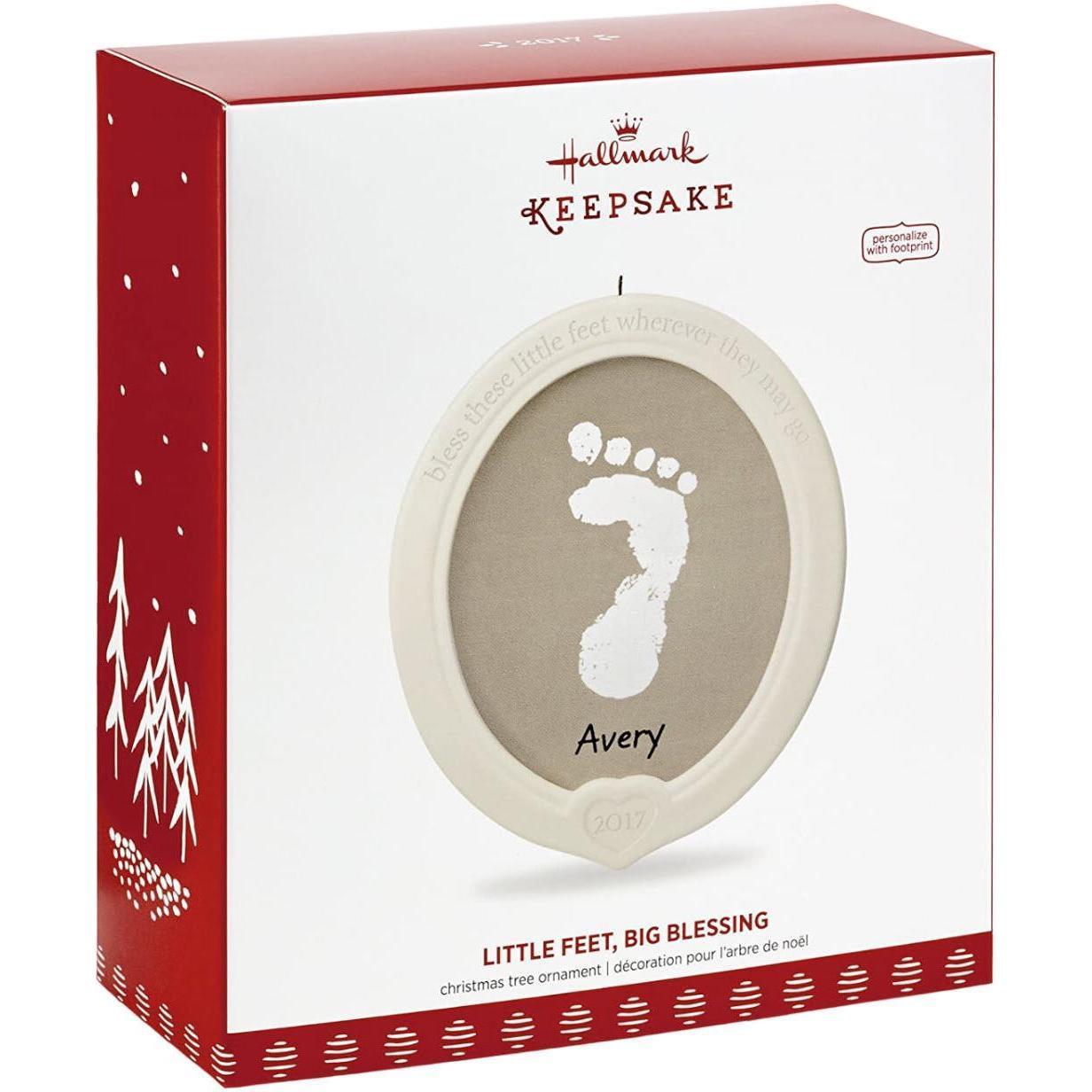 2017 Little Feet, Big Blessing Hallmark Ornament (Baby) QGO1272