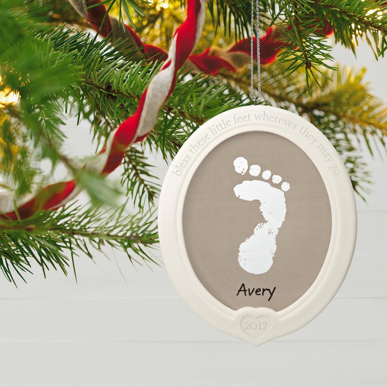 2017 Little Feet, Big Blessing Hallmark Ornament (Baby) QGO1272