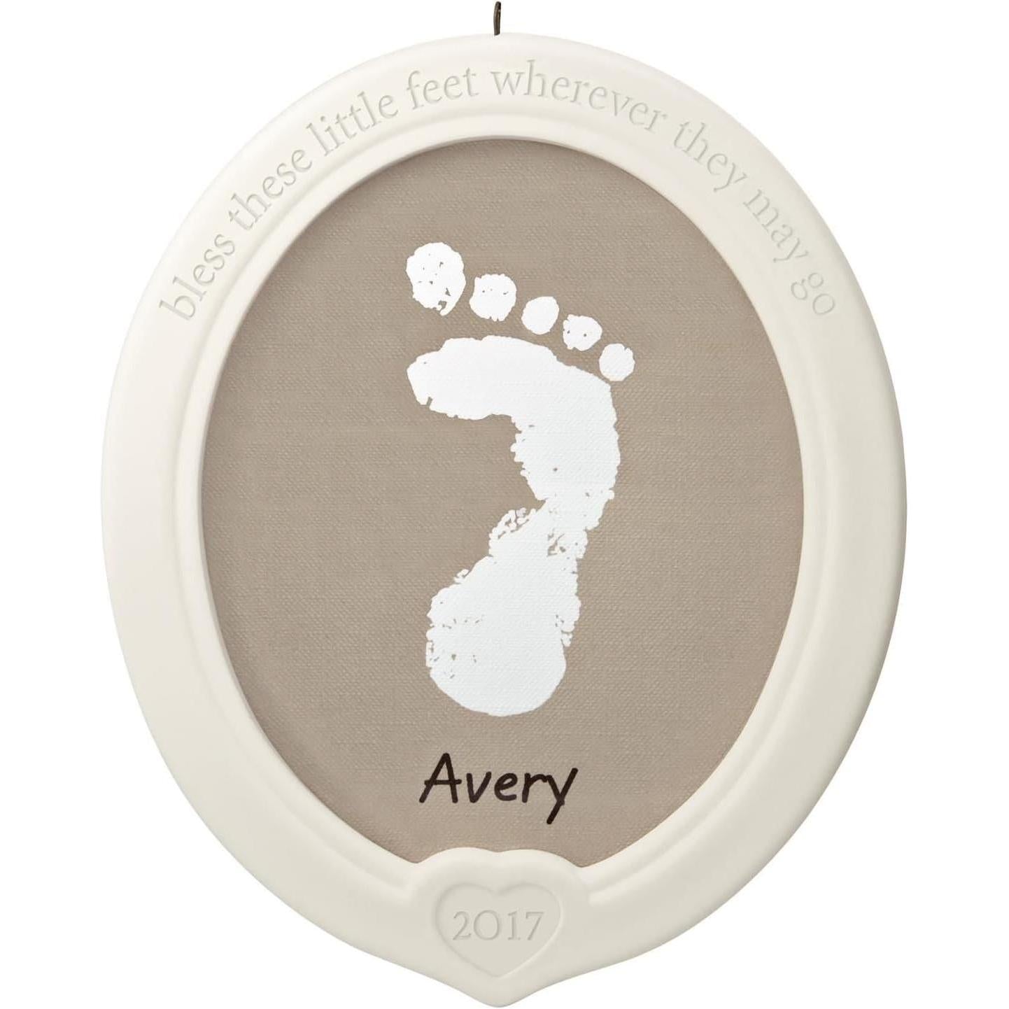 2017 Little Feet, Big Blessing Hallmark Ornament (Baby) QGO1272
