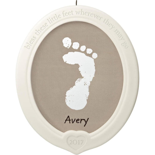 2017 Little Feet, Big Blessing Hallmark Ornament (Baby) QGO1272
