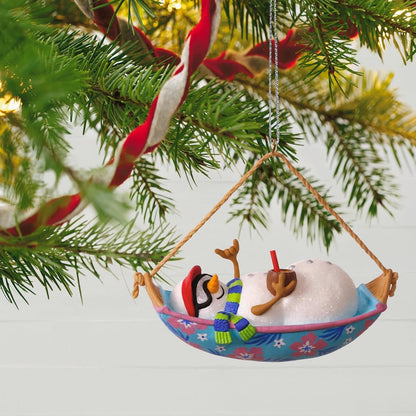 2017 Mele Kalikimaka Hallmark Ornament (Beach) QGO1052