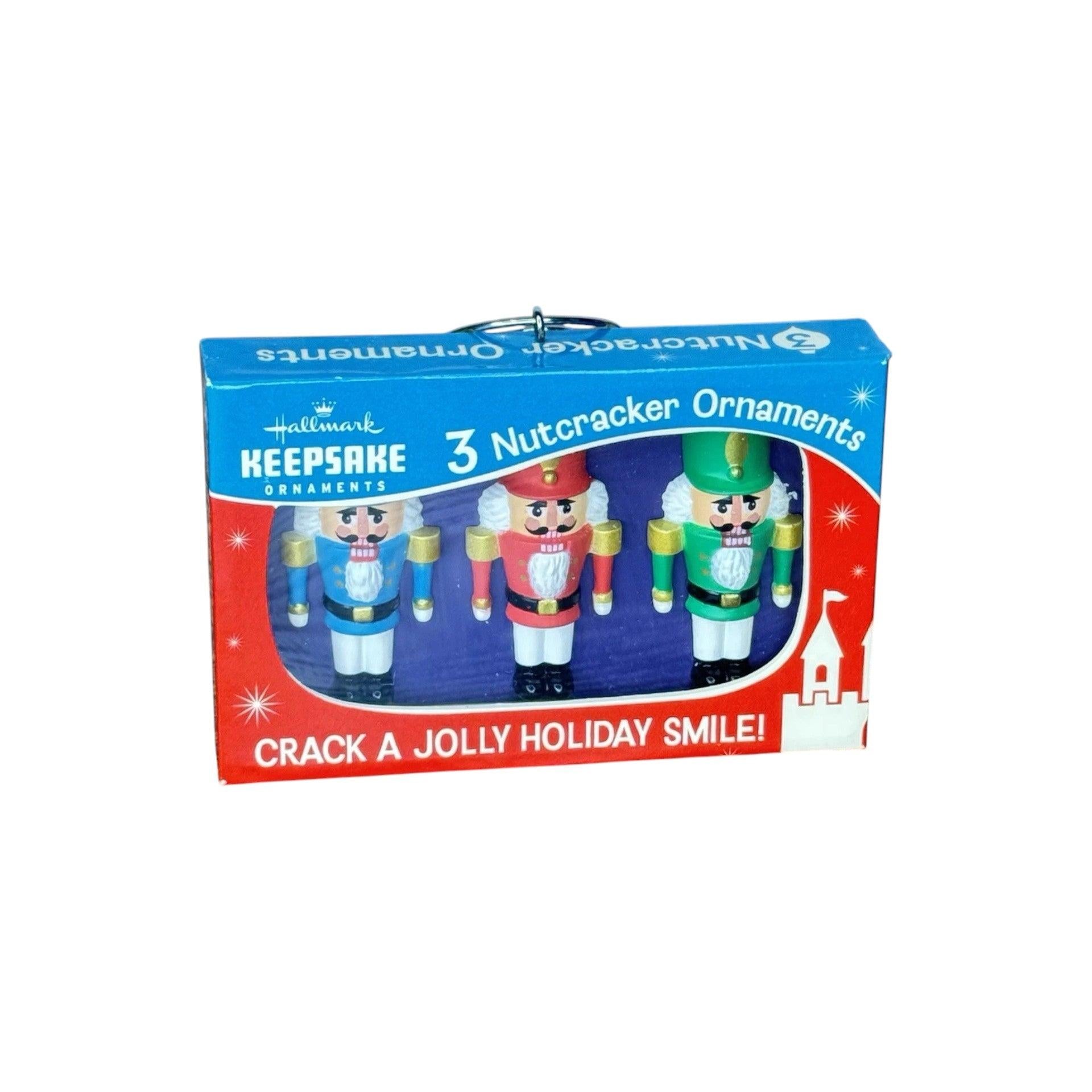 2017 Nifty Fifties Hallmark Ornament (Nifty Fifties) QGO1752 Image4