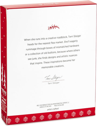 2017 Nuestra Familia... Nuestra Vavidad Hallmark Ornament (Christmas Tree) QSM7822