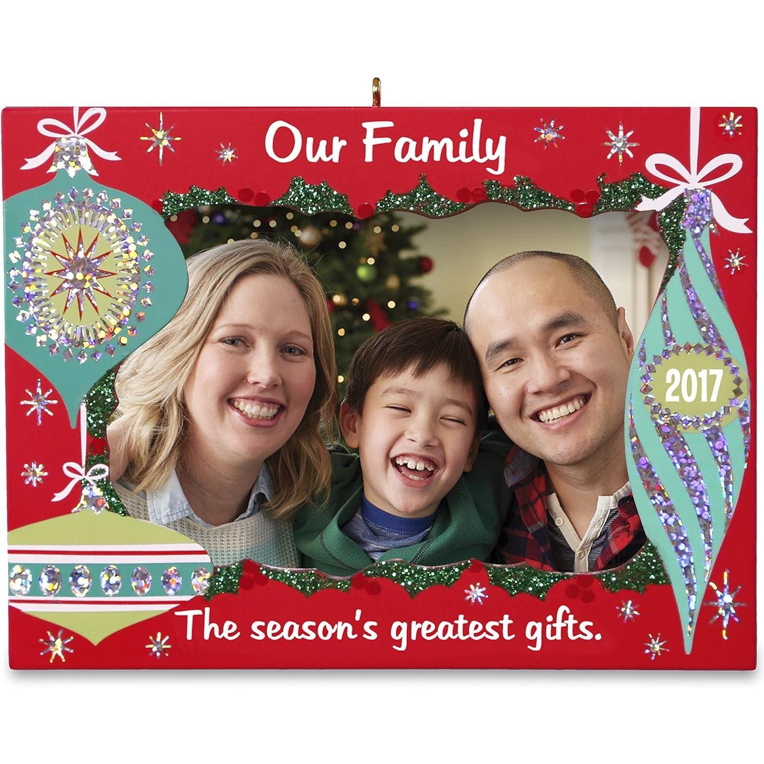 QGO1132 2017 Our Family (Photo Holder) Image1