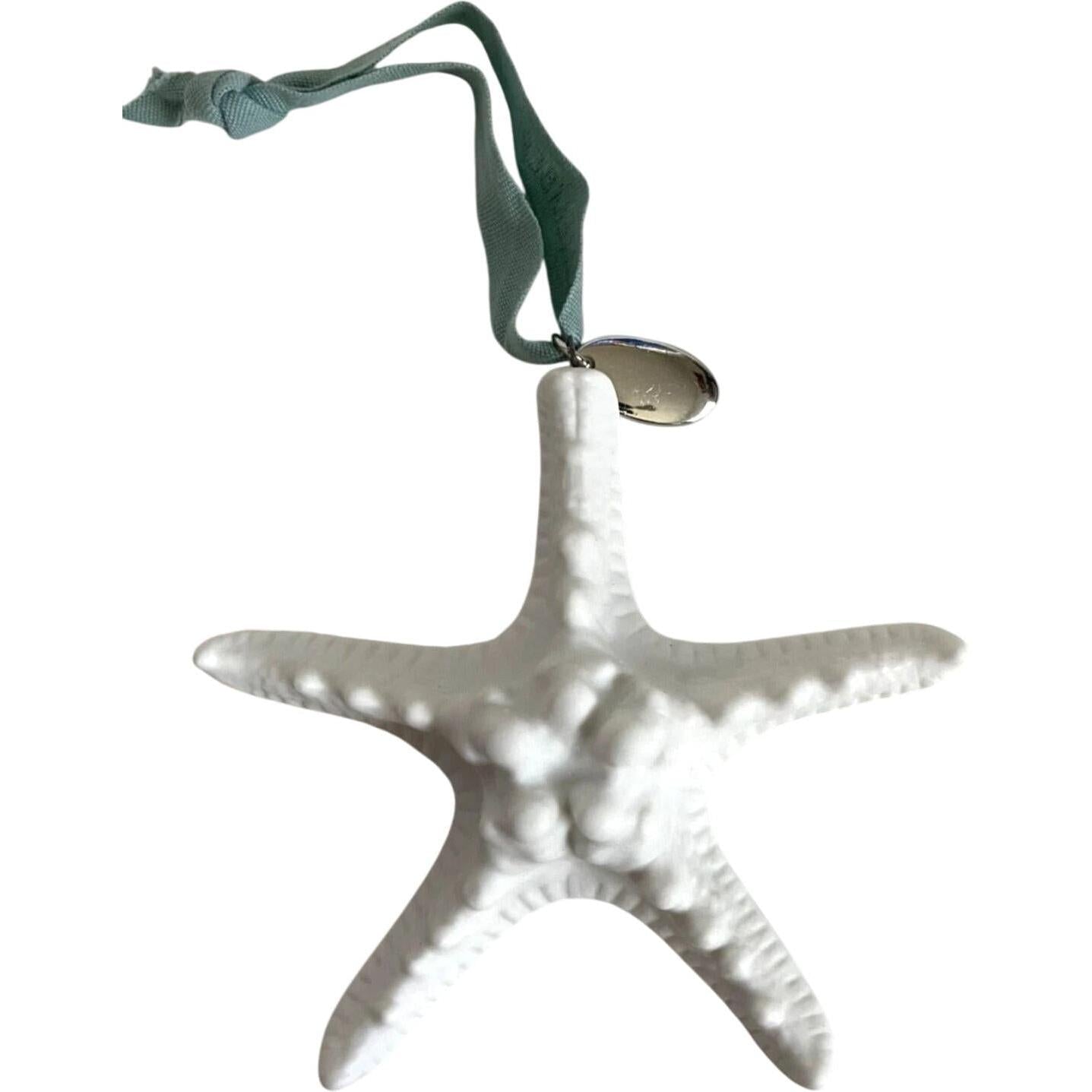 2017 Remembering Always Hallmark Ornament (Beach) QHX1035