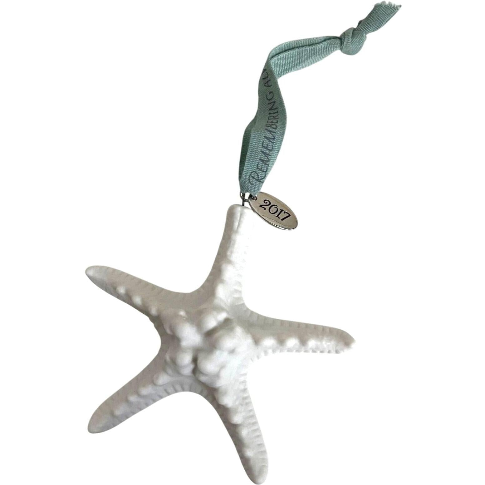 2017 Remembering Always Hallmark Ornament (Beach) QHX1035