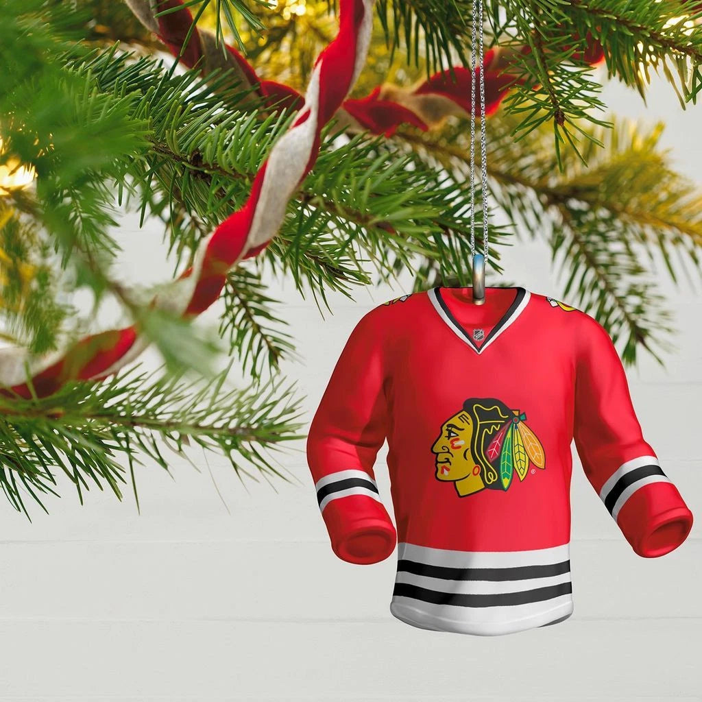 2018 Chicago Blackhawks Jersey Hallmark Ornament (Hockey Jerseys) QSR1552