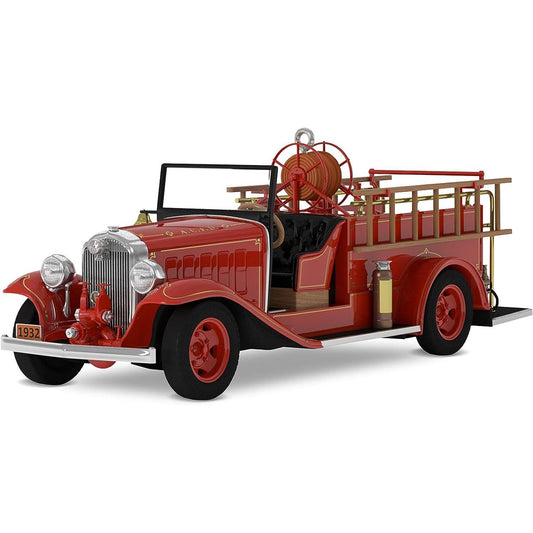 2018 (1932) Buick Fire Engine Hallmark Ornament (Fire Brigade) QX9323