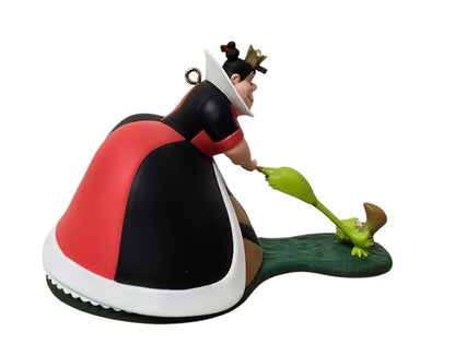 2018 Queen of Hearts Hallmark Ornament (Alice in Wonderland) QXF3183