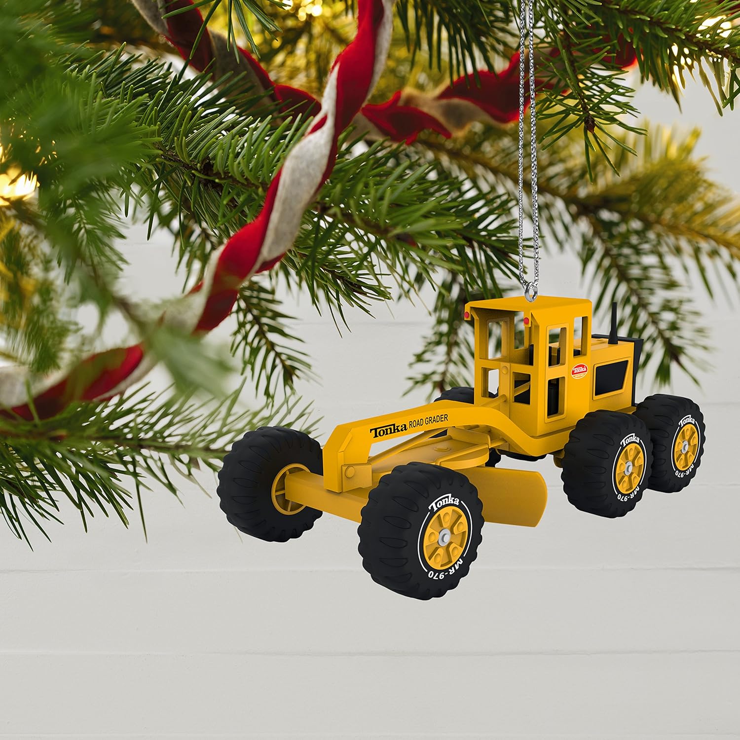 2018 Tonka Road Grader Hallmark Ornament (Tonka) QXI3206