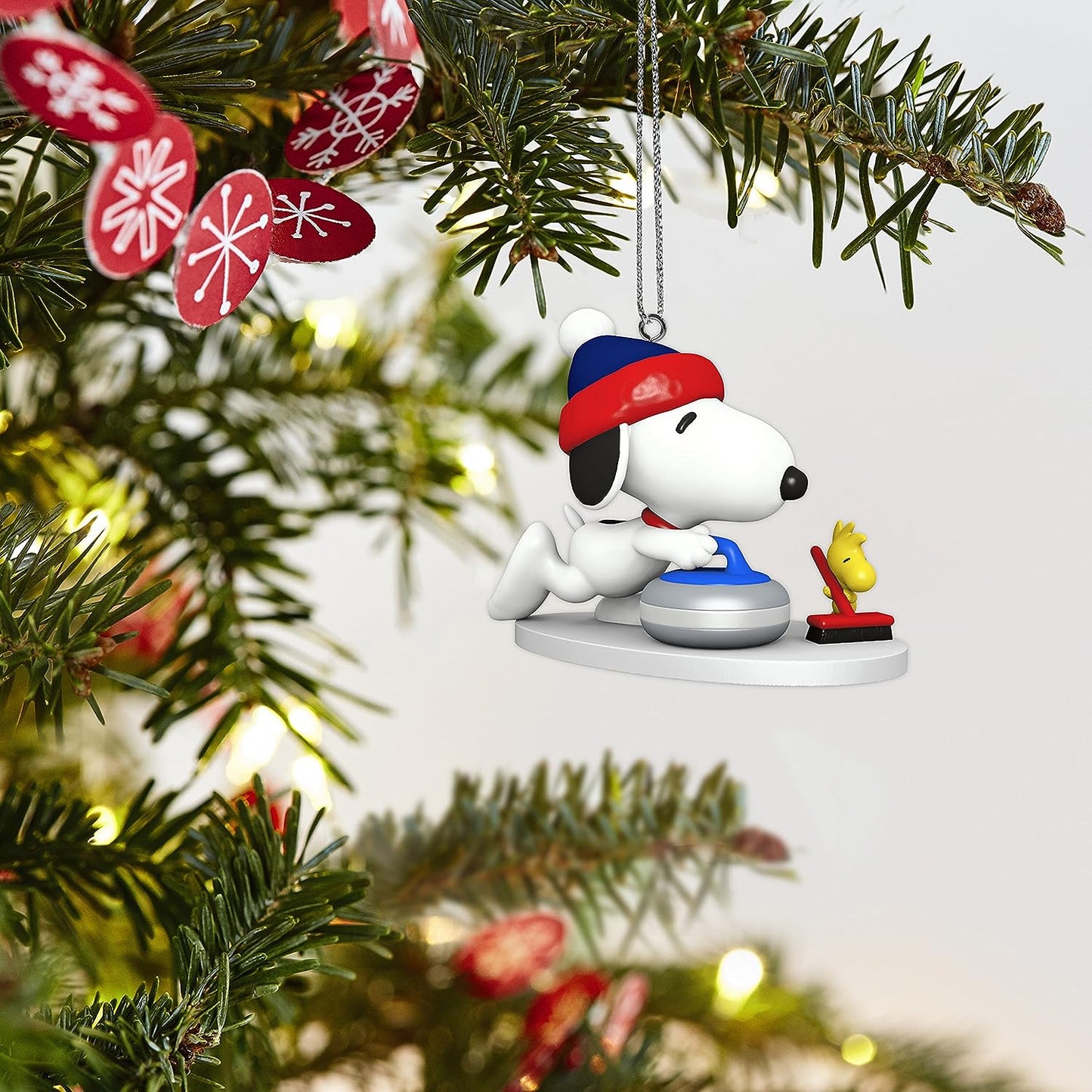 2018 Winter Fun with Snoopy Hallmark Ornament (Winter Fun with Snoopy) QXM8146