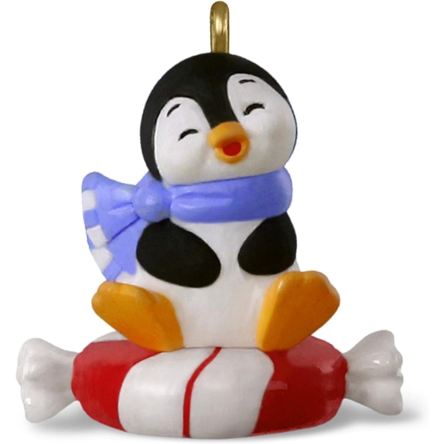 2018 A Sweet Sled Hallmark Ornament (Petite Penguins) QXM8156