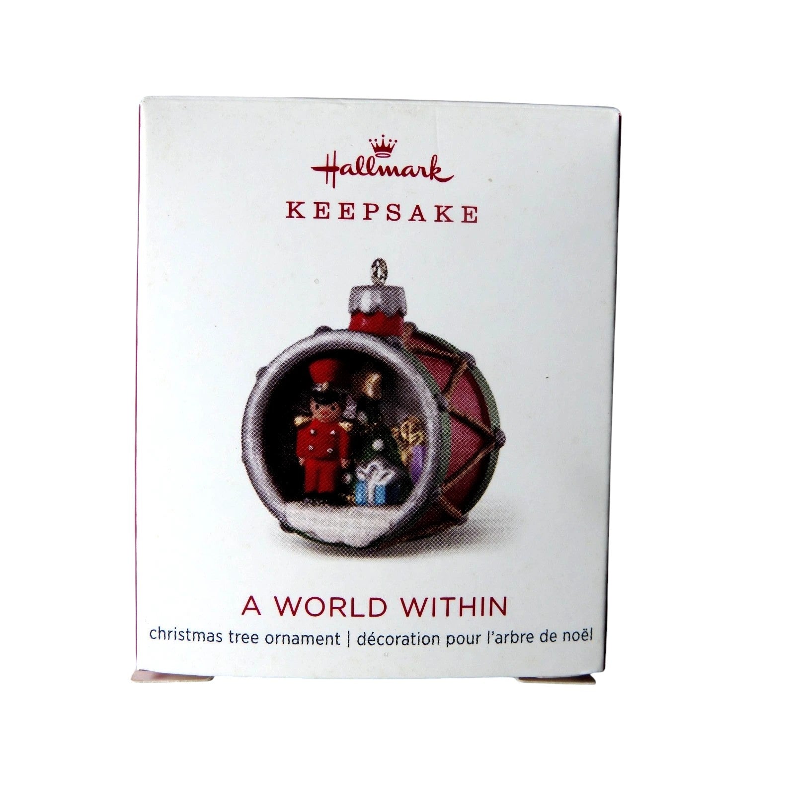 2018 A World Within Hallmark Ornament (A World Within) QXM8153