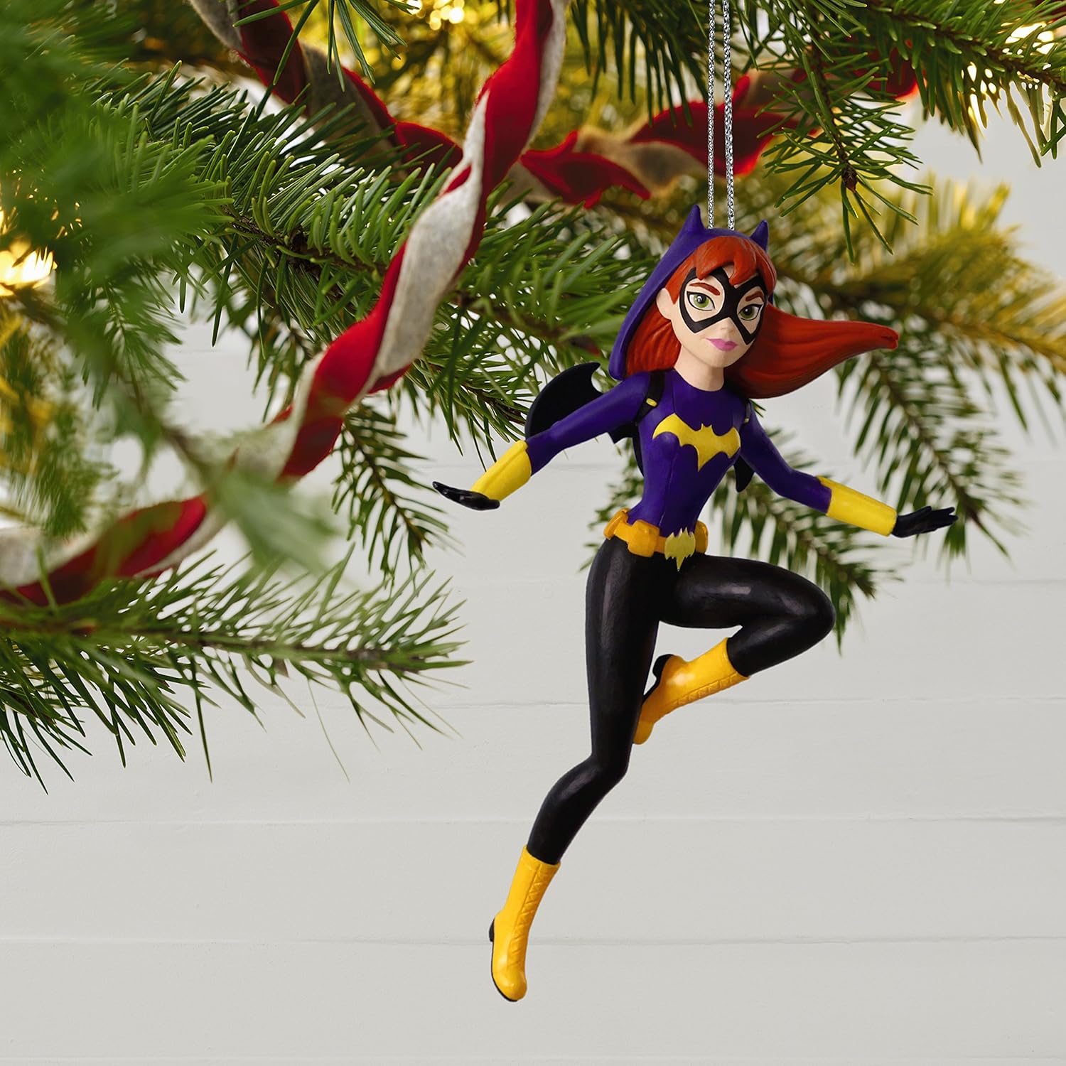 2018 Batgirl Hallmark Ornament (Super Heroes) QXI3013