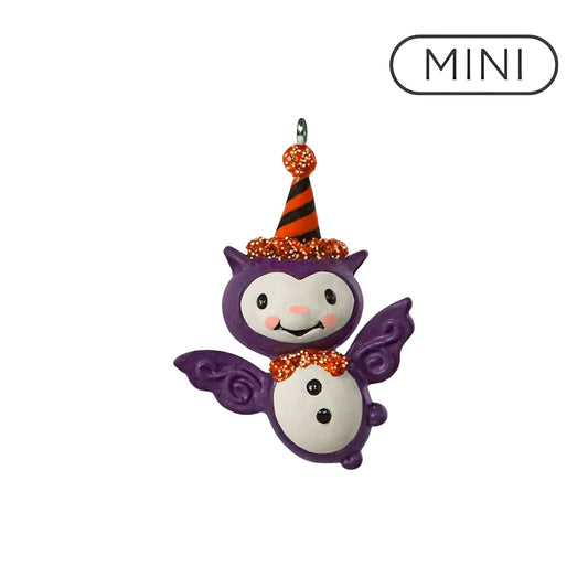 2018 Bitty Bat Hallmark Ornament (Halloween) QFO5266 Image1