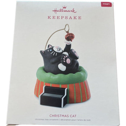 2018 Christmas Cat Hallmark Ornament (Cat) QGO1903