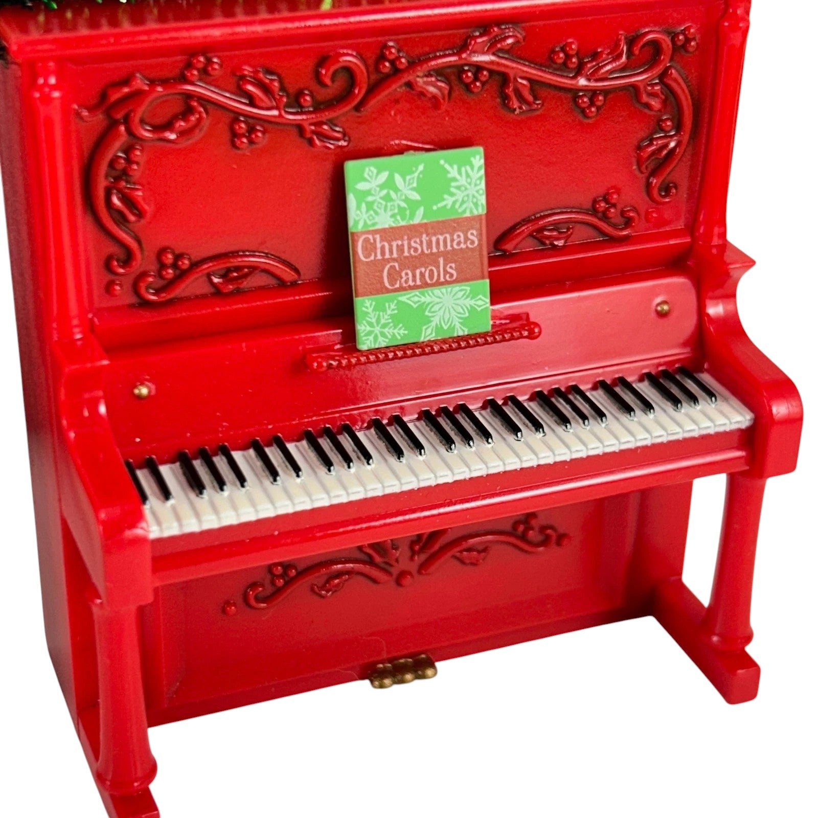 2018 Deck the Halls Piano Hallmark Ornament (Piano) QGO2196