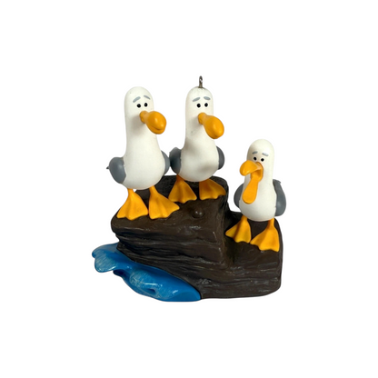 2018 Mine! Mine! Mine! Hallmark Ornament (Finding Nemo) QXD6273