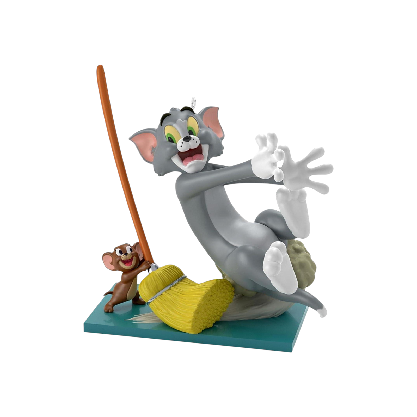 2018 Mouse Cleaning Hallmark Ornament (Tom and Jerry) QXI2966