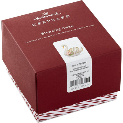 2018 Stunning Swan Hallmark Ornament (Porcelain) QK6403