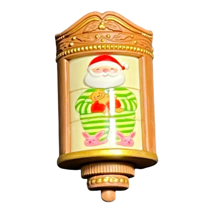 2018 Stylin' Santa Hallmark Ornament (Santa Claus) QXM8223