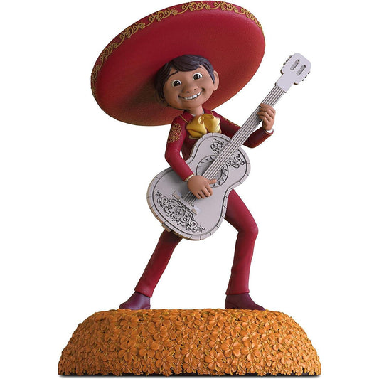 2018 The World ES Mi Familia Hallmark Ornament (Disney) QXD6416