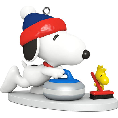 2018 Winter Fun with Snoopy Hallmark Ornament (Winter Fun with Snoopy) QXM8146